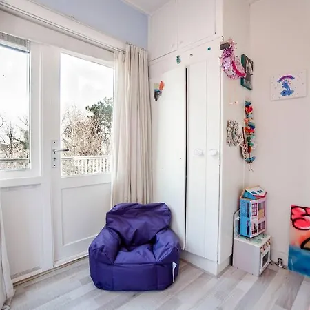 Bright Family Villa